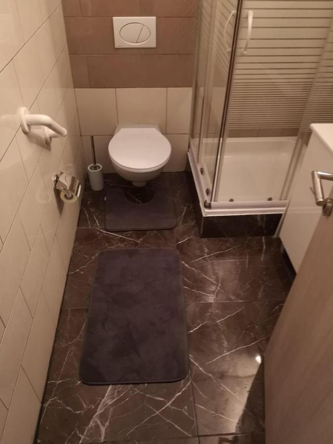 Apartmani Zdenka Savar-Maslina Eksteriør billede